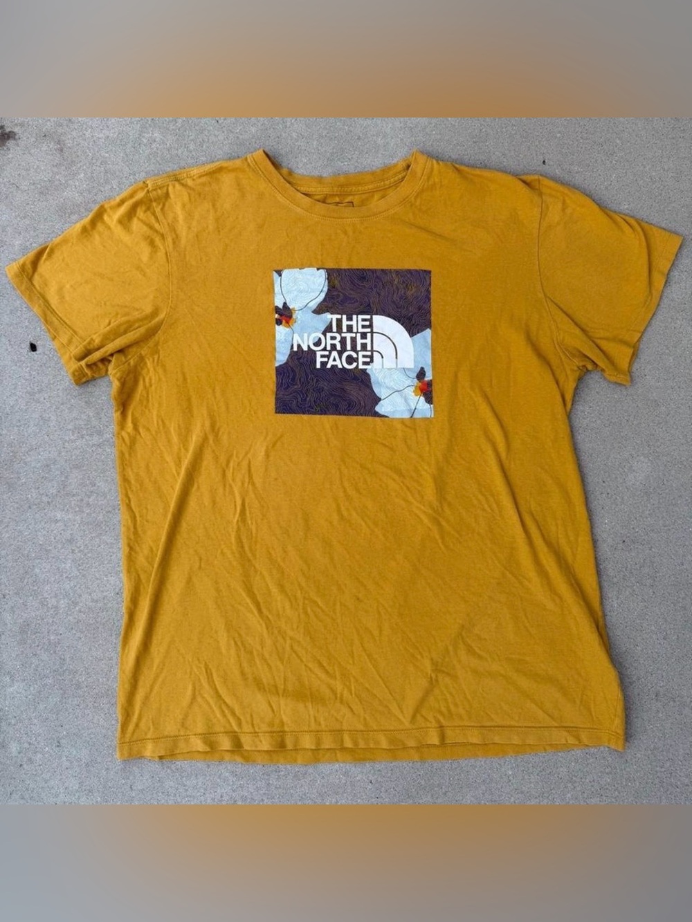 The North Face Men’s Casual Graphic Tshirt in Yellow Men’s Size Large